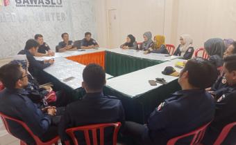 Dorong Konsistensi dan Inovasi Kehumasan Dimasa Non Tahapan, Bawaslu Bengkulu Selatan Gelar Evaluasi