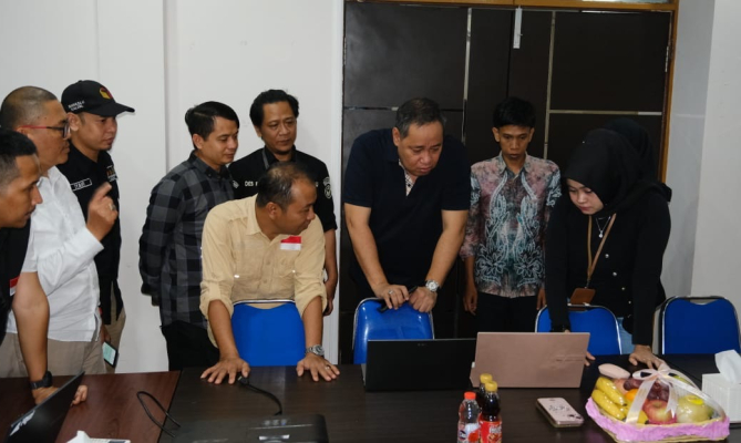 Minggu, (20/04/2025)