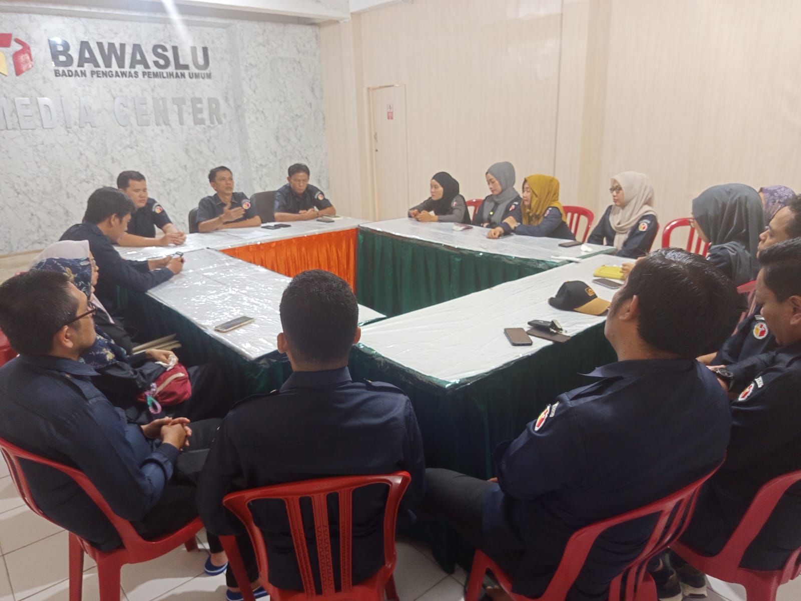 Dorong Konsistensi dan Inovasi Kehumasan Dimasa Non Tahapan, Bawaslu Bengkulu Selatan Gelar Evaluasi