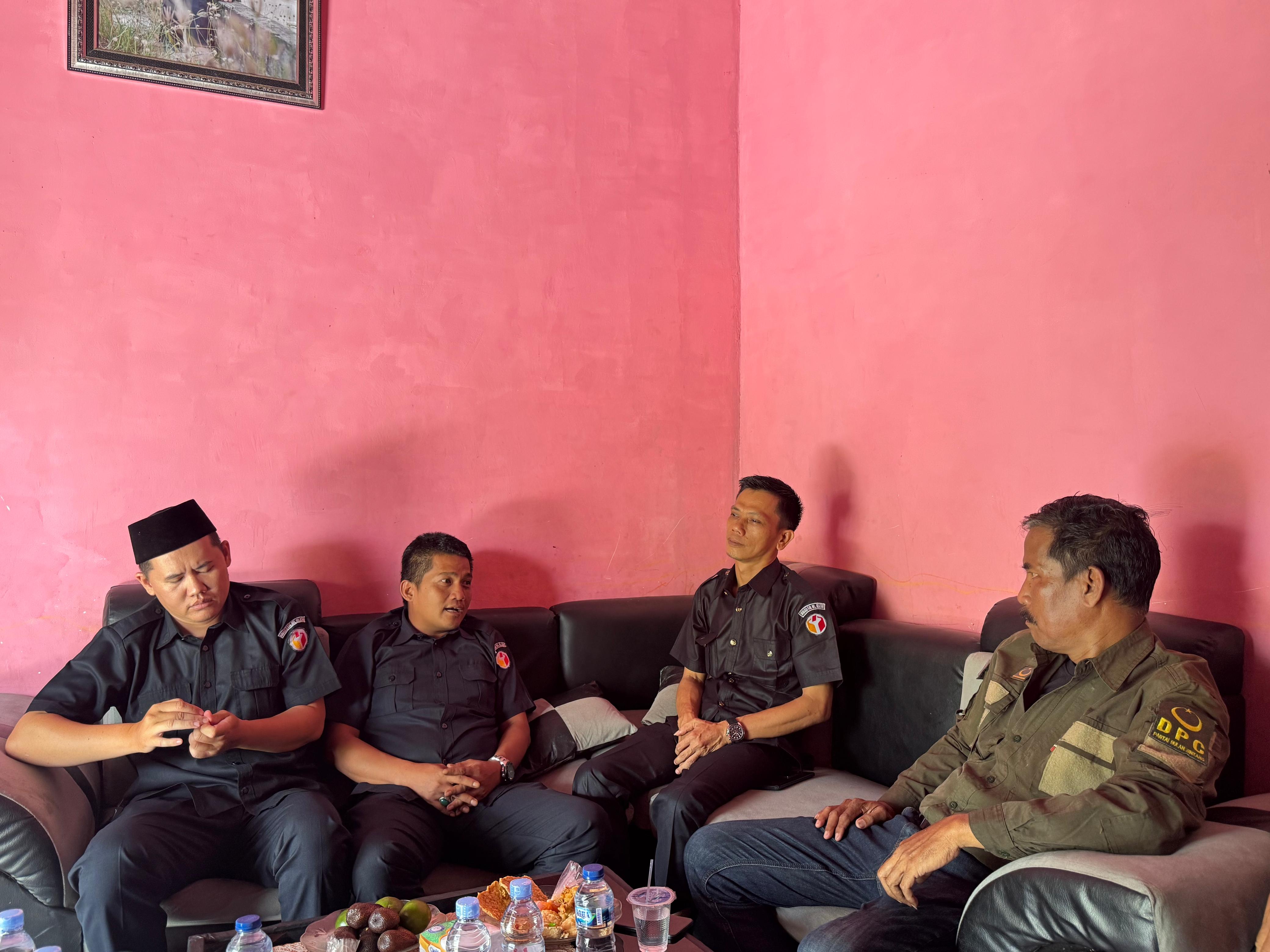 Senin (4/4/2026)