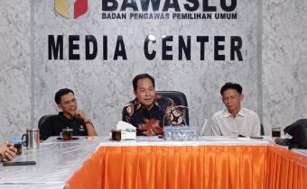 Sabtu, (06/12/2025).